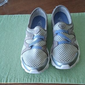 Easy Spirit 360 Women Sneakers in Gray and Blue